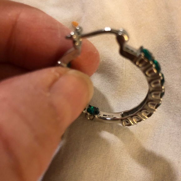 These emerald green hoops will be noticed everywhere you may go. - Picture 4 of 5